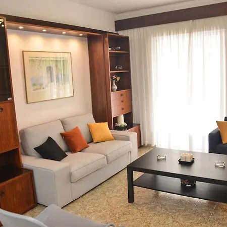 90 Sqm 2 Bedroom Near Ixia Apartment *