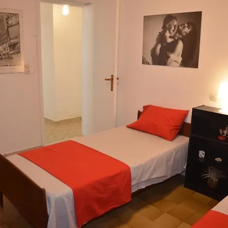 90 Sqm 2 Bedroom Near Ixia Apartment